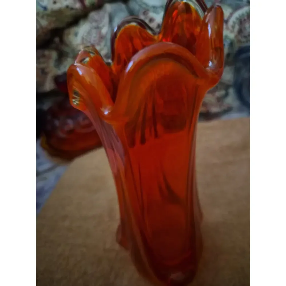 Vintage Viking Glass Swung Vase In The Epic Drape Pattern Orange To Red A...